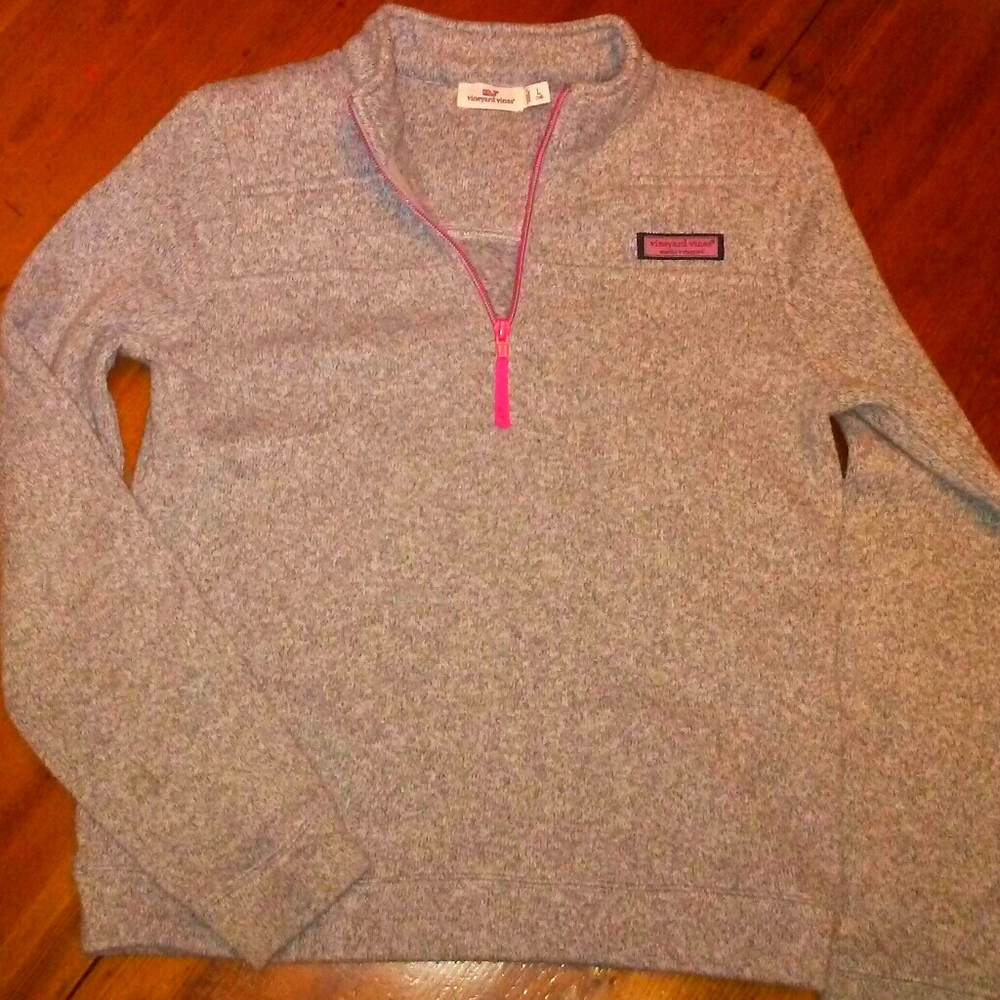 Girls Vineyard Vines 1/4 zip pullover!!